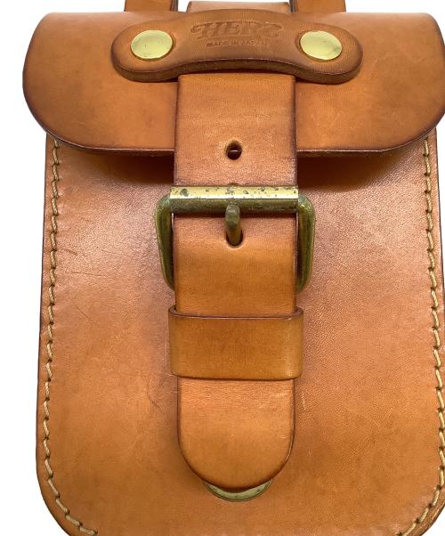 Herz（ヘルツ）Herz (ヘルツ) レザーベルトバッグHerz キャメルの古着・服飾アイテム