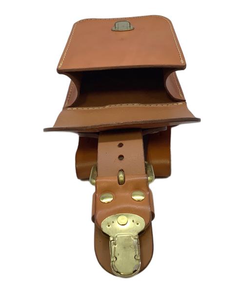 Herz（ヘルツ）Herz (ヘルツ) レザーベルトバッグHerz キャメルの古着・服飾アイテム