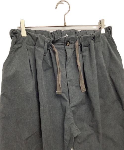 sillage（シアージ）sillage (シアージ) タックワイドパンツ グレー サイズ:Fの古着・服飾アイテム
