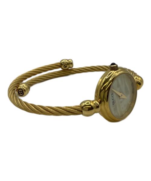 GUCCI（グッチ）GUCCI (グッチ) ワイヤーバングルウォッチ　GUCCIの古着・服飾アイテム