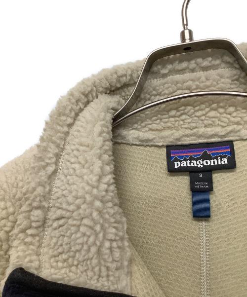 Patagonia（パタゴニア）Patagonia (パタゴニア) クラシックレトロXジャケット アイボリー×ネイビー サイズ:Sの古着・服飾アイテム