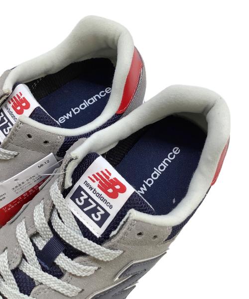 NEW BALANCE（ニューバランス）NEW BALANCE (ニューバランス) ローカットスニーカー グレー×ネイビー×レッド サイズ:US 9.5 未使用品の古着・服飾アイテム