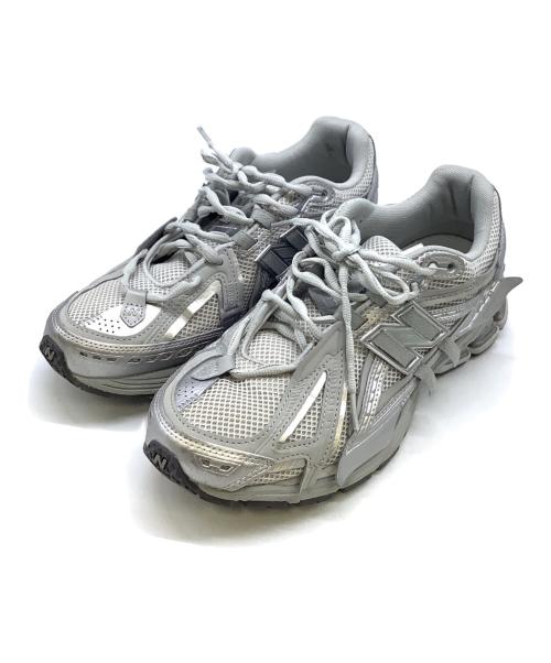 NEW BALANCE（ニューバランス）NEW BALANCE (ニューバランス) ローカットスニーカー シルバー サイズ:28の古着・服飾アイテム