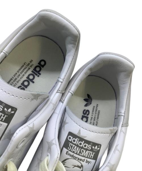 adidas（アディダス）adidas (アディダス) スニーカー　STANSMITH ホワイト サイズ:26.5cmの古着・服飾アイテム