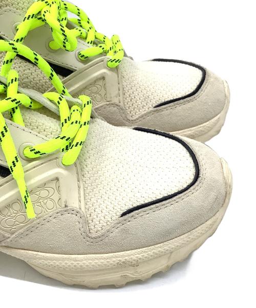 COACH（コーチ）COACH (コーチ) ハイカットスニーカー ベージュ サイズ:23.5cmの古着・服飾アイテム