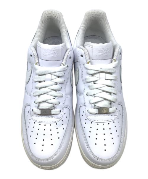 NIKE（ナイキ）NIKE (ナイキ) ローカットスニーカー ホワイト サイズ:27の古着・服飾アイテム