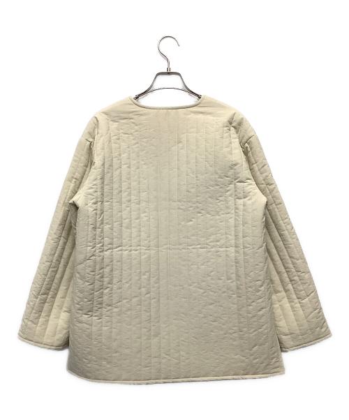 YORT（ヨート）YORT (ヨート) ノーカラーキルティングジャケット アイボリー サイズ:9号 未使用品の古着・服飾アイテム