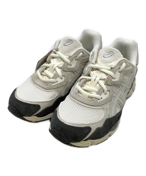 asics（アシックス）asics (アシックス) スニーカー　GEL-NYC  アイボリー×グレー サイズ:25cmの古着・服飾アイテム
