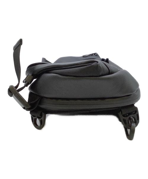 BROSKI and SUPPLY（ブロスキーアンドサプライ）BROSKI and SUPPLY (ブロスキーアンドサプライ) ボディーバッグ ブラックの古着・服飾アイテム