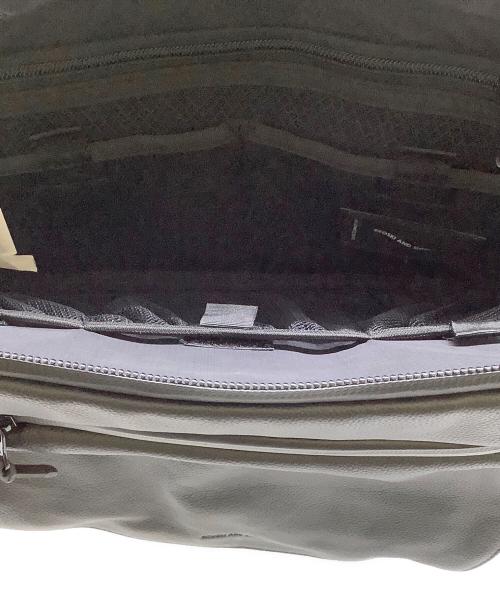 BROSKI and SUPPLY（ブロスキーアンドサプライ）BROSKI and SUPPLY (ブロスキーアンドサプライ) ボディーバッグ ブラックの古着・服飾アイテム