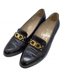 Ferragamo（フェラガモ）の古着「ヒールローファー」｜ブラック