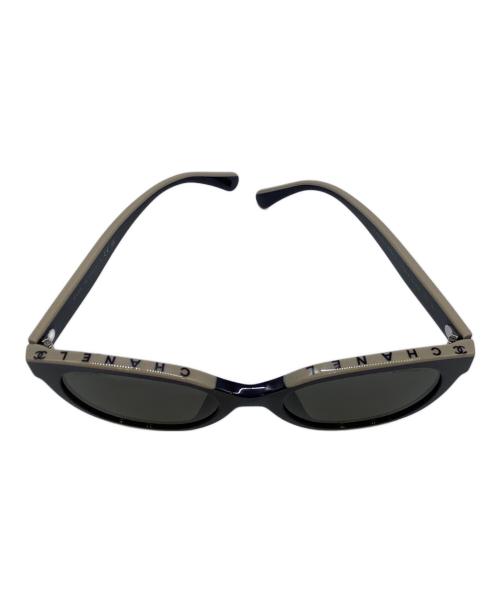 CHANEL（シャネル）CHANEL (シャネル) バタフライシェイプサングラス ブラック×ベージュ サイズ:54□20の古着・服飾アイテム