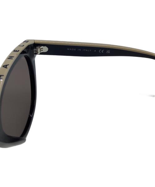 CHANEL（シャネル）CHANEL (シャネル) バタフライシェイプサングラス ブラック×ベージュ サイズ:54□20の古着・服飾アイテム