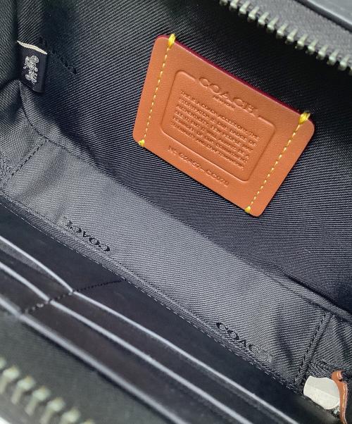 COACH（コーチ）COACH (コーチ) チャータースリムクロスボディ ブラックの古着・服飾アイテム