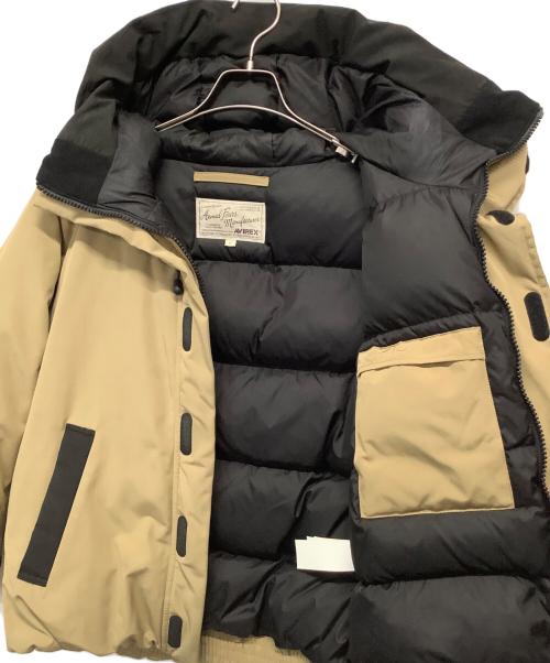 AVIREX（アヴィレックス）AVIREX (アヴィレックス) ダウンジャケット カーキ サイズ:Fの古着・服飾アイテム