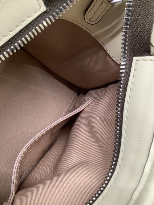 GIANNI CHIARINI（ジャンニ キアリーニ）GIANNI CHIARINI (ジャンニ キアリーニ) 2WAYバッグ アイボリーの古着・服飾アイテム