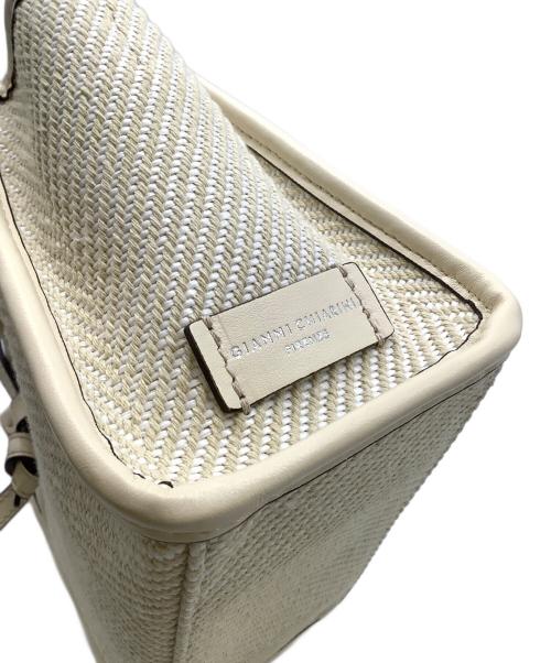 GIANNI CHIARINI（ジャンニ キアリーニ）GIANNI CHIARINI (ジャンニ キアリーニ) 2WAYバッグ アイボリーの古着・服飾アイテム