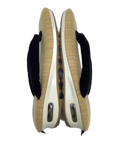 unda（ウンダ）unda (ウンダ) 雪駄サンダル ベージュ サイズ:Mの古着・服飾アイテム