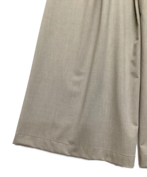 CITY TOKYO（シティートウキョウ）CITY TOKYO (シティートウキョウ) ベルトパンツ ベージュ サイズ:SIZE3 未使用品の古着・服飾アイテム