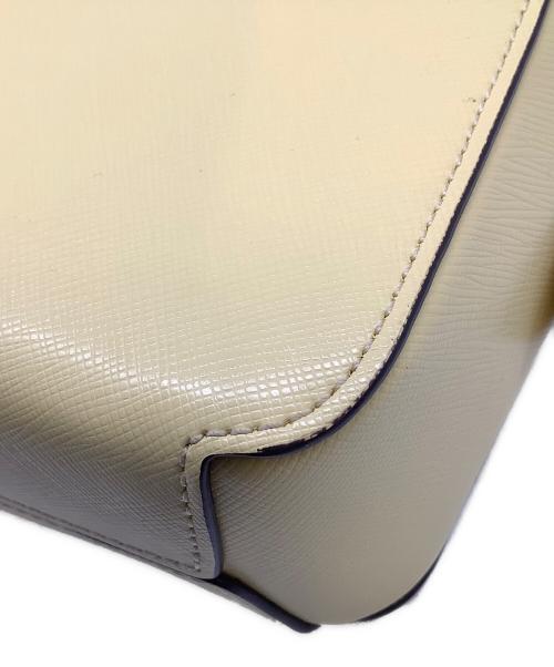 Kate Spade（ケイトスペード）Kate Spade (ケイトスペード) ショルダーバッグ クリームの古着・服飾アイテム