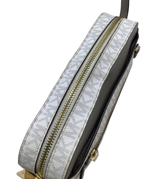 MICHAEL KORS（マイケル・コース）MICHAEL KORS (マイケル・コース) ショルダーバッグ ホワイト×グレーの古着・服飾アイテム