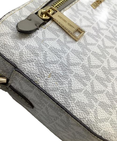 MICHAEL KORS（マイケル・コース）MICHAEL KORS (マイケル・コース) ショルダーバッグ ホワイト×グレーの古着・服飾アイテム