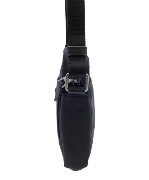 ami（アミ）ami (アミ) スマートフォンポーチショルダーバッグ ブラックの古着・服飾アイテム