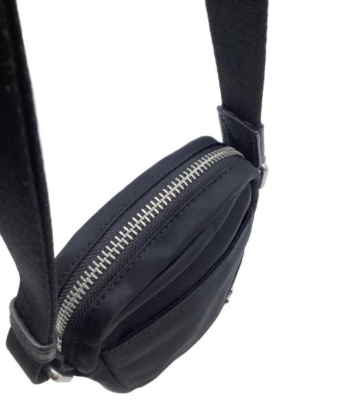 ami（アミ）ami (アミ) スマートフォンポーチショルダーバッグ ブラックの古着・服飾アイテム