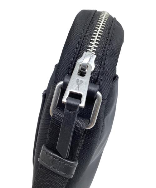 ami（アミ）ami (アミ) スマートフォンポーチショルダーバッグ ブラックの古着・服飾アイテム