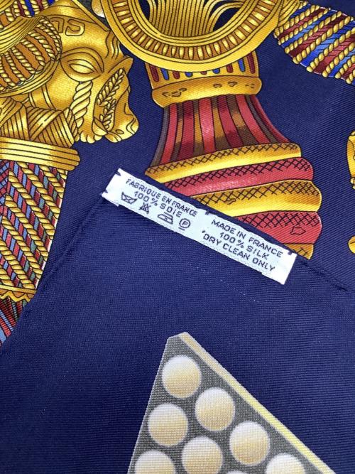 HERMES（エルメス）HERMES (エルメス) シルクスカーフ ネイビーの古着・服飾アイテム