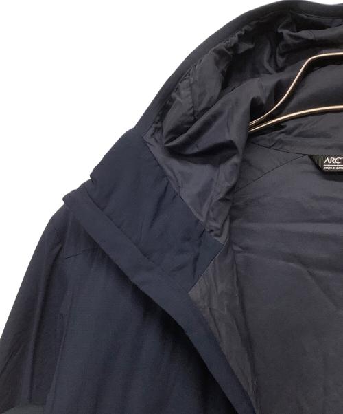 ARC'TERYX（アークテリクス）ARC'TERYX (アークテリクス) ナイロン パファージャケット　ATOM LT HOODY ネイビー サイズ:Sの古着・服飾アイテム
