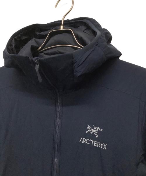 ARC'TERYX（アークテリクス）ARC'TERYX (アークテリクス) ナイロン パファージャケット　ATOM LT HOODY ネイビー サイズ:Sの古着・服飾アイテム