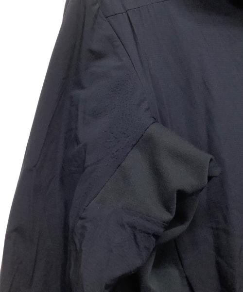 ARC'TERYX（アークテリクス）ARC'TERYX (アークテリクス) ナイロン パファージャケット　ATOM LT HOODY ネイビー サイズ:Sの古着・服飾アイテム