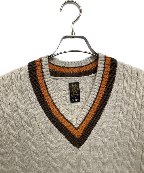 BATONER（バトナ―）BATONER (バトナ―) SHIPS (シップス) チルデンセーター ベージュ サイズ:3の古着・服飾アイテム