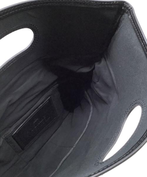 Vivienne Westwood（ヴィヴィアンウエストウッド）Vivienne Westwood (ヴィヴィアンウエストウッド) クラッチバッグ グリーン×ブラックの古着・服飾アイテム