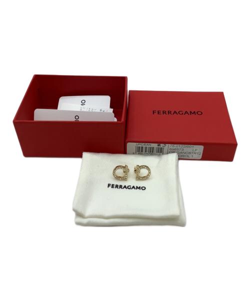 Ferragamo（フェラガモ）Ferragamo (フェラガモ) ピアス Ferragamo(フェラガモ) ゴールドの古着・服飾アイテム