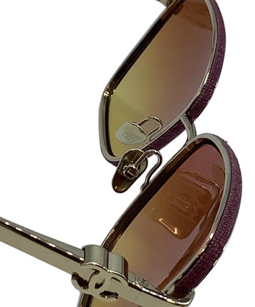 CHANEL（シャネル）CHANEL (シャネル) サングラス　CHANEL パープル×ゴールドの古着・服飾アイテム