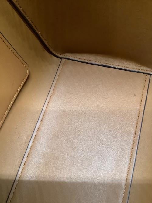 MICHAEL KORS（マイケル・コース）MICHAEL KORS (マイケル・コース) トートバッグ ホワイトの古着・服飾アイテム