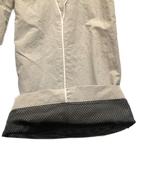 McQ Alexander McQueen（マックキュー アレキサンダーマックイーン）McQ Alexander McQueen (マックキュー アレキサンダーマックイーン) ナイロントラックパンツ グレー サイズ:Sの古着・服飾アイテム