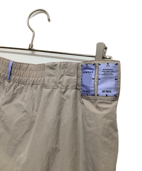 McQ Alexander McQueen（マックキュー アレキサンダーマックイーン）McQ Alexander McQueen (マックキュー アレキサンダーマックイーン) ナイロントラックパンツ グレー サイズ:Sの古着・服飾アイテム