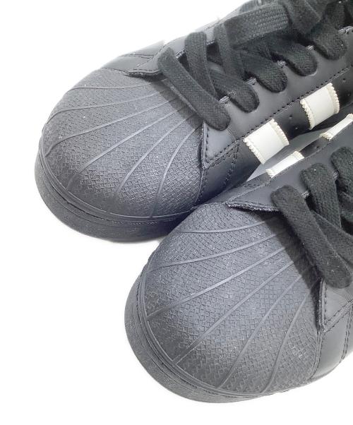 adidas（アディダス）adidas (アディダス) Superstar XLG ブラック サイズ:27の古着・服飾アイテム