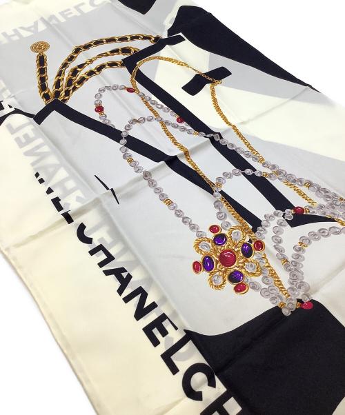 CHANEL（シャネル）CHANEL (シャネル) シルクスカーフ アイボリー×ブラックの古着・服飾アイテム