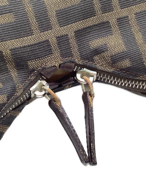 FENDI（フェンディ）FENDI (フェンディ) ワンショルダーバッグ　ズッカ ブラウンの古着・服飾アイテム