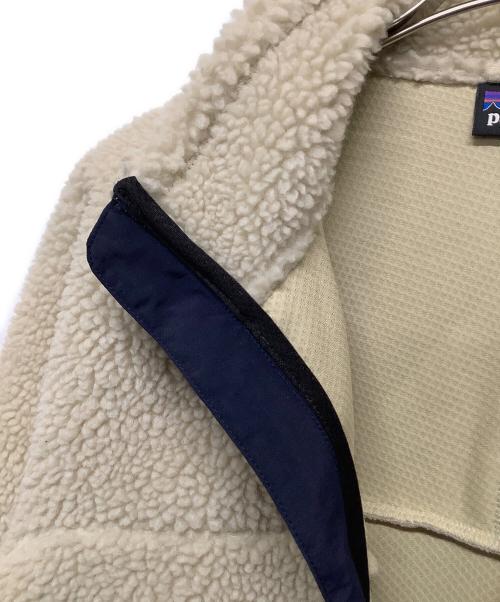 Patagonia（パタゴニア）Patagonia (パタゴニア) Classic Retro-X アイボリー×ネイビー サイズ:Mの古着・服飾アイテム