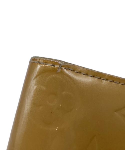 LOUIS VUITTON（ルイ ヴィトン）LOUIS VUITTON (ルイ ヴィトン) モノグラム ヴェルニ ポルトフォイユ・サラ旧型 カーキの古着・服飾アイテム