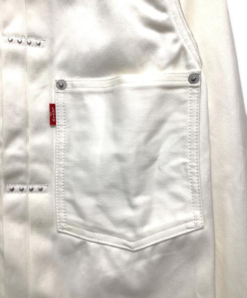 LEVI'S（リーバイス）LEVI'S (リーバイス) トラッカージャケット ホワイト サイズ:Mの古着・服飾アイテム