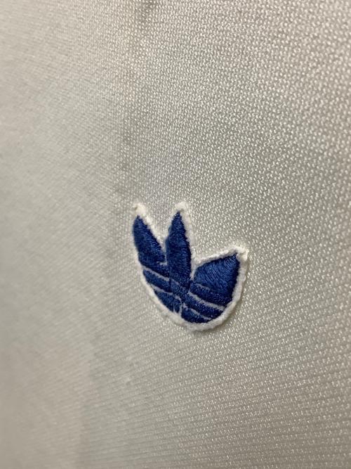 adidas（アディダス）adidas (アディダス) トラックジャケット　アディダス　デサント アイボリー×ブルー サイズ:3号の古着・服飾アイテム
