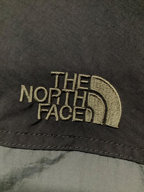 THE NORTH FACE（ザ ノース フェイス）THE NORTH FACE (ザ ノース フェイス) ハイドレナウィンドジャケット グレー×ブラック サイズ:Mの古着・服飾アイテム