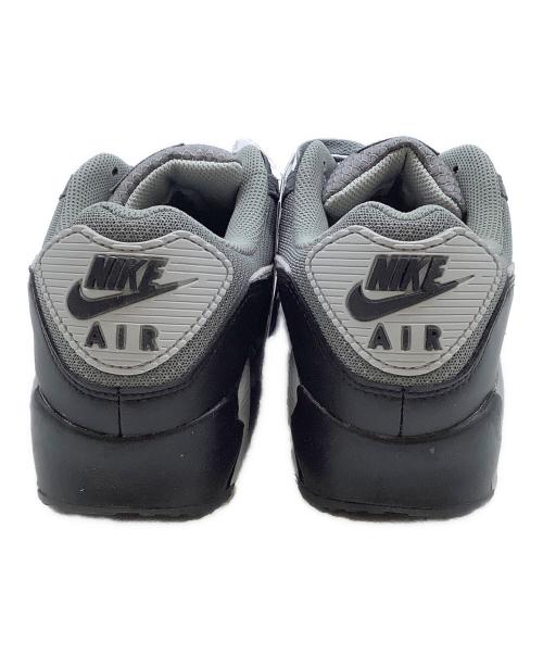 NIKE（ナイキ）NIKE (ナイキ) スニーカー グレー×ブラック サイズ:27 未使用品の古着・服飾アイテム