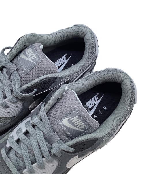 NIKE（ナイキ）NIKE (ナイキ) スニーカー グレー×ブラック サイズ:27 未使用品の古着・服飾アイテム